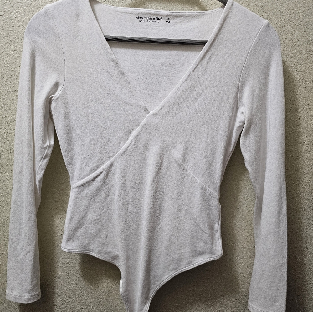 Abercrombie & Fitch White Long Sleeve Bodysuit